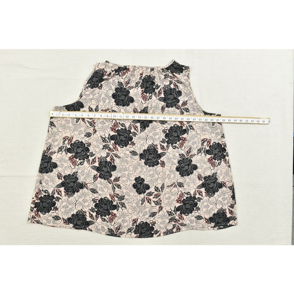Lane Bryant Size 22 Sleeveless Floral Print V-Neck Blouse Tank Top Black Pink - Picture 2 of 8